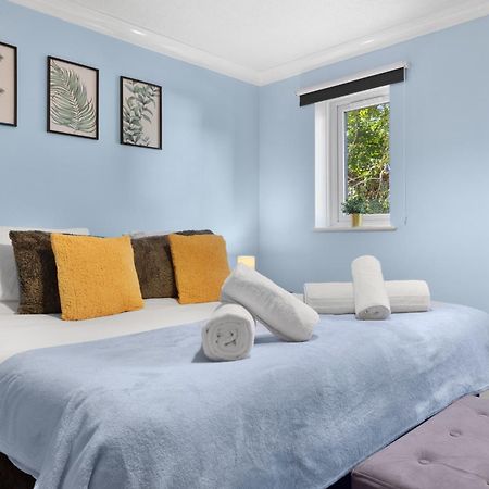 Watford Cozy Full Home - Perfect For Harry Potter Studios! 外观 照片